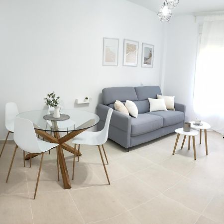 Relax Chiclana-Aparcamiento Privado-Tv Cable-Wifiplus-Aire Acond-Incluido Чиклана-де-ла-Фронтера Екстер'єр фото