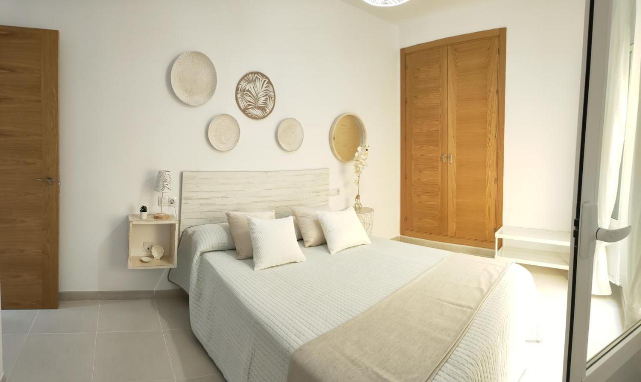 Relax Chiclana-Aparcamiento Privado-Tv Cable-Wifiplus-Aire Acond-Incluido Чиклана-де-ла-Фронтера Екстер'єр фото