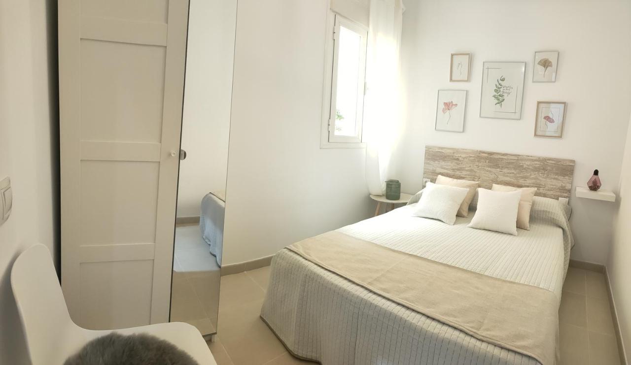 Relax Chiclana-Aparcamiento Privado-Tv Cable-Wifiplus-Aire Acond-Incluido Чиклана-де-ла-Фронтера Екстер'єр фото